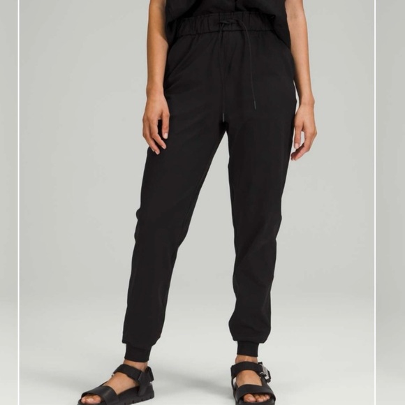 Lululemon Black High Rise Joggers - Picture 1 of 7